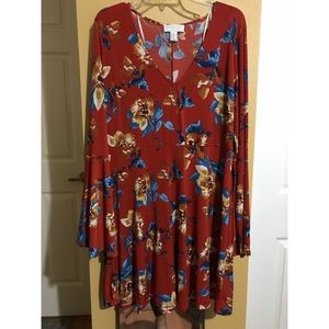 Plus Size Floral Bell Sleeve Dress (nwot)